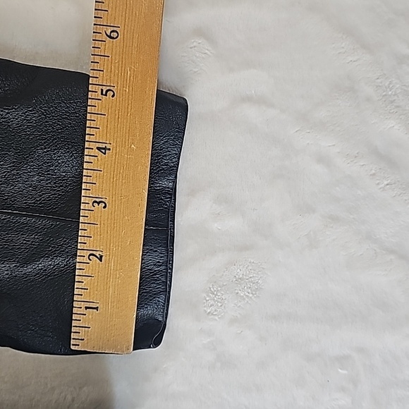 Vintage CLIO leather jacket Medium Women’s 100% Leather Shell RN-58985 retro 90s - Picture 2 of 16